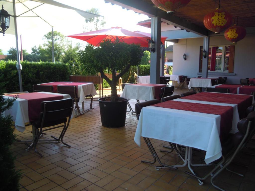 Hotel Cuulong Labarthe-Inard Екстериор снимка