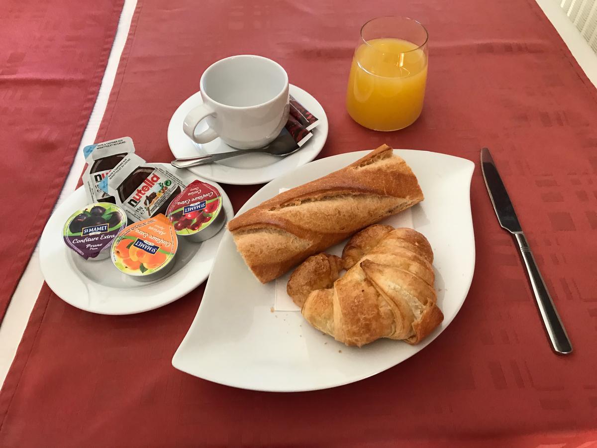 Hotel Cuulong Labarthe-Inard Екстериор снимка